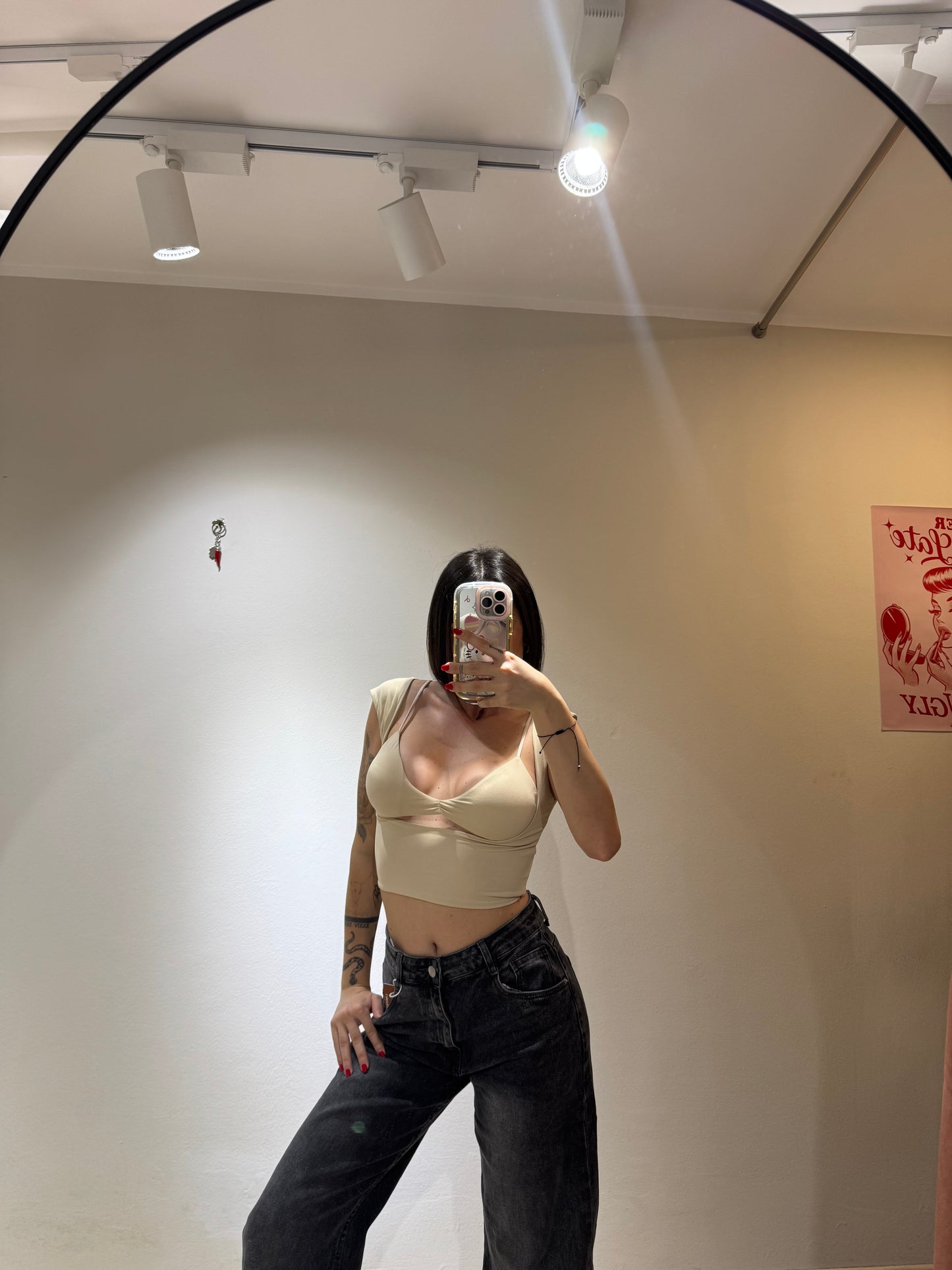 CROP TOP TRIANGLE