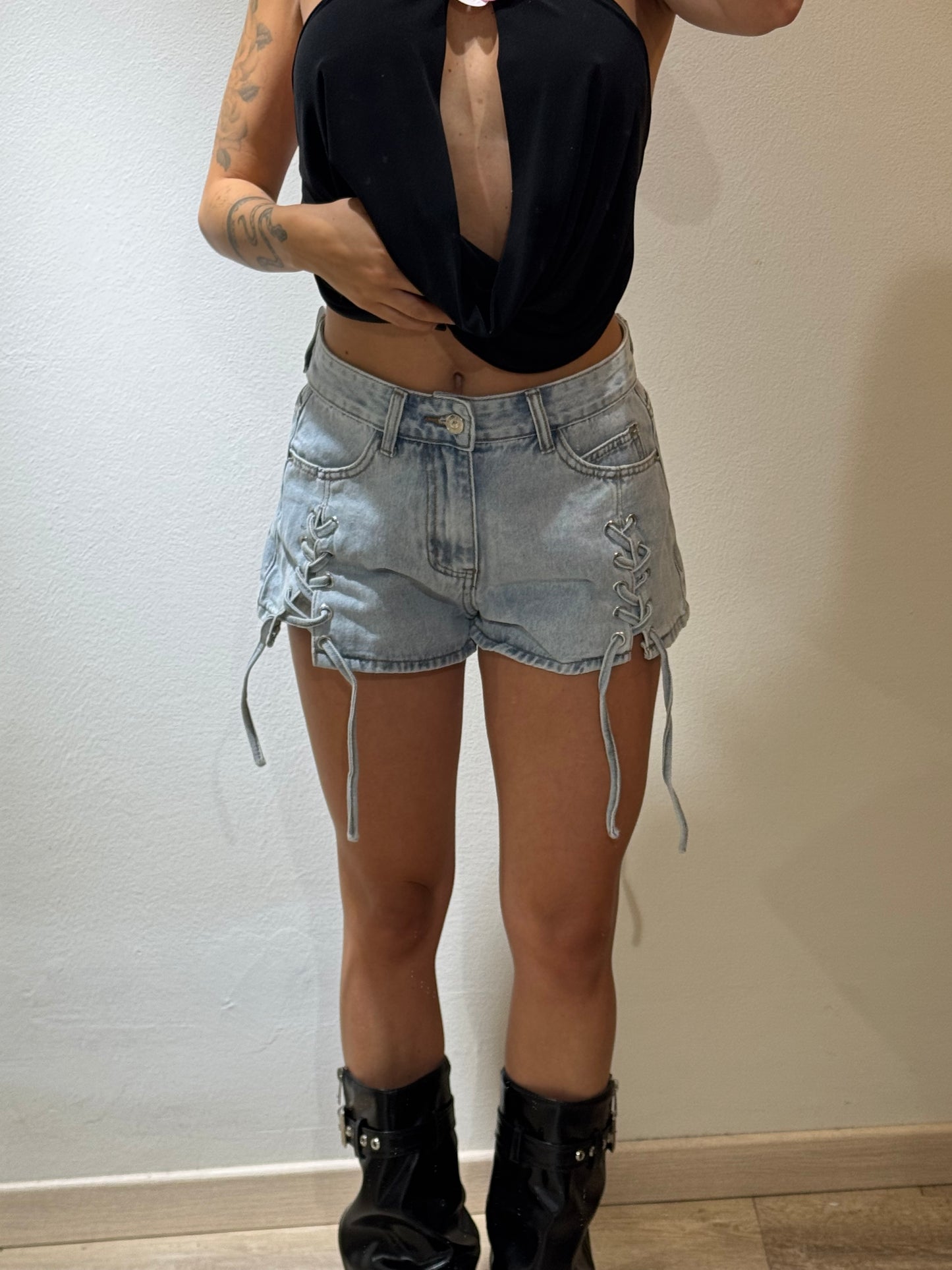 SHORTS LACE DENIM CHIARO