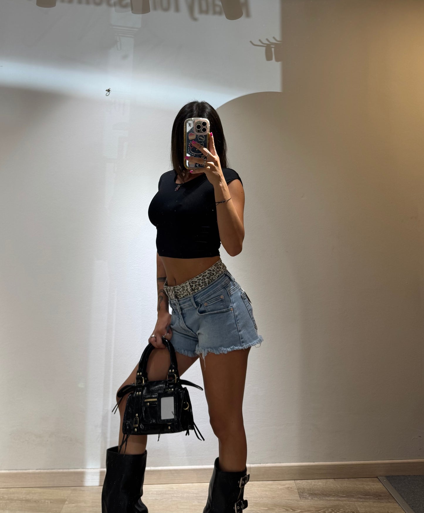 MINI SHORTS LEO