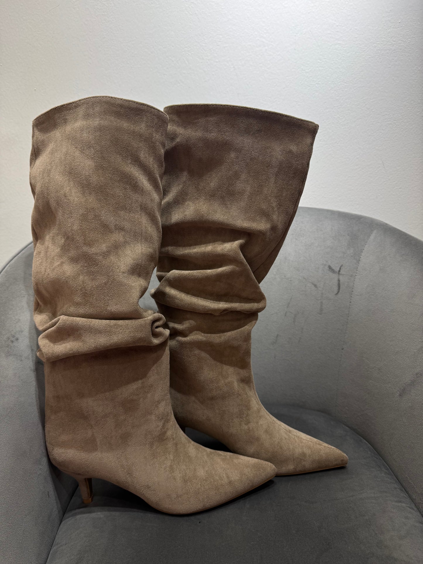 BOOTS CAMOSCIO