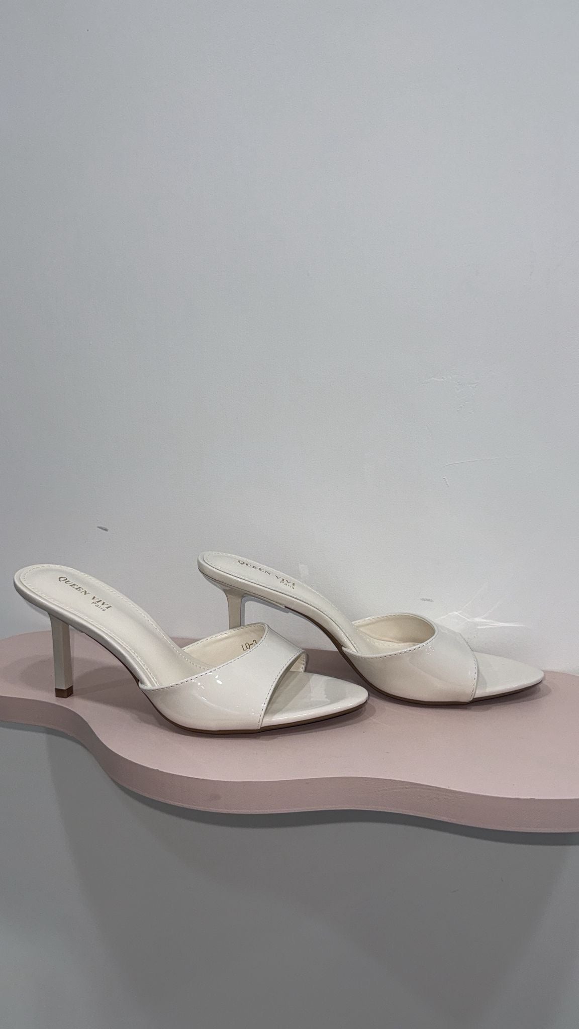 MULES VYNIL PANNA