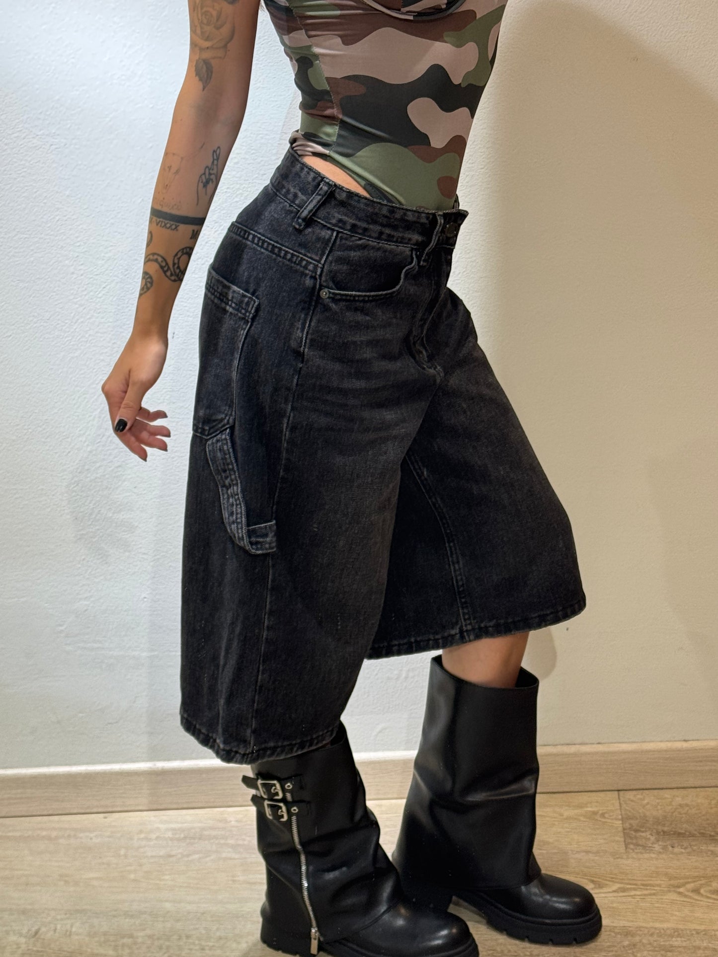 BERMUDA DARK GREY