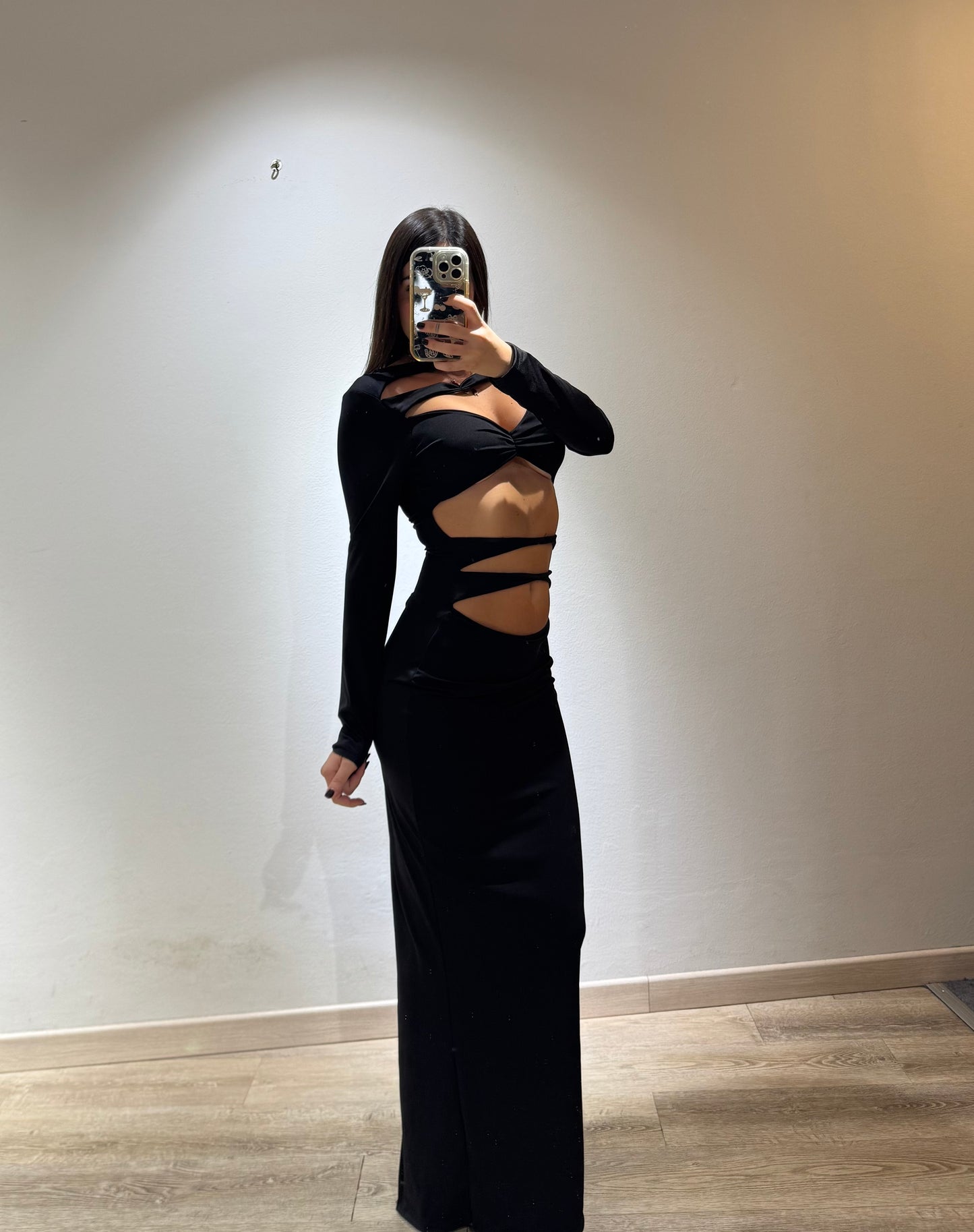 LONG DRESS CUT OUT