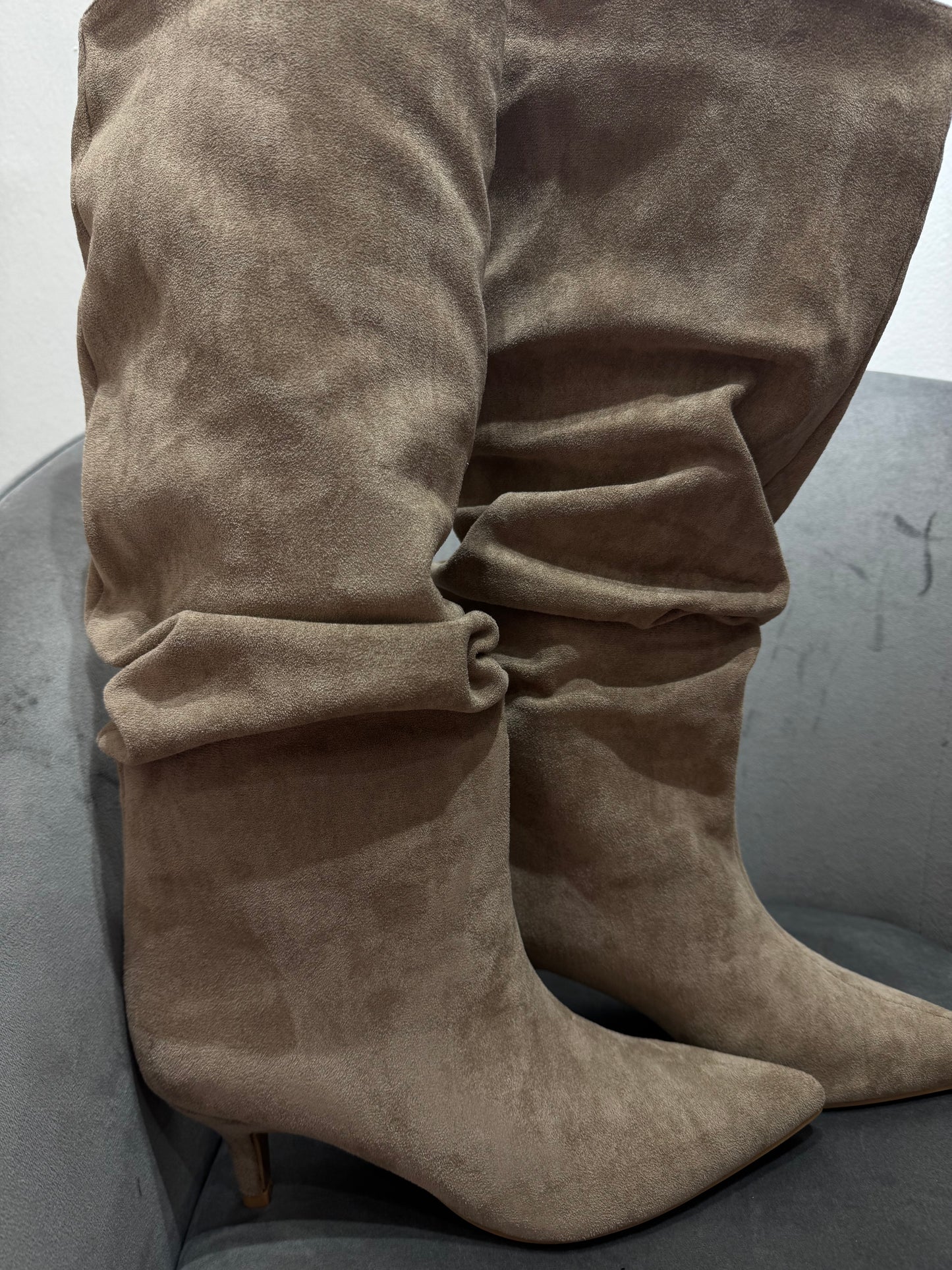 BOOTS CAMOSCIO