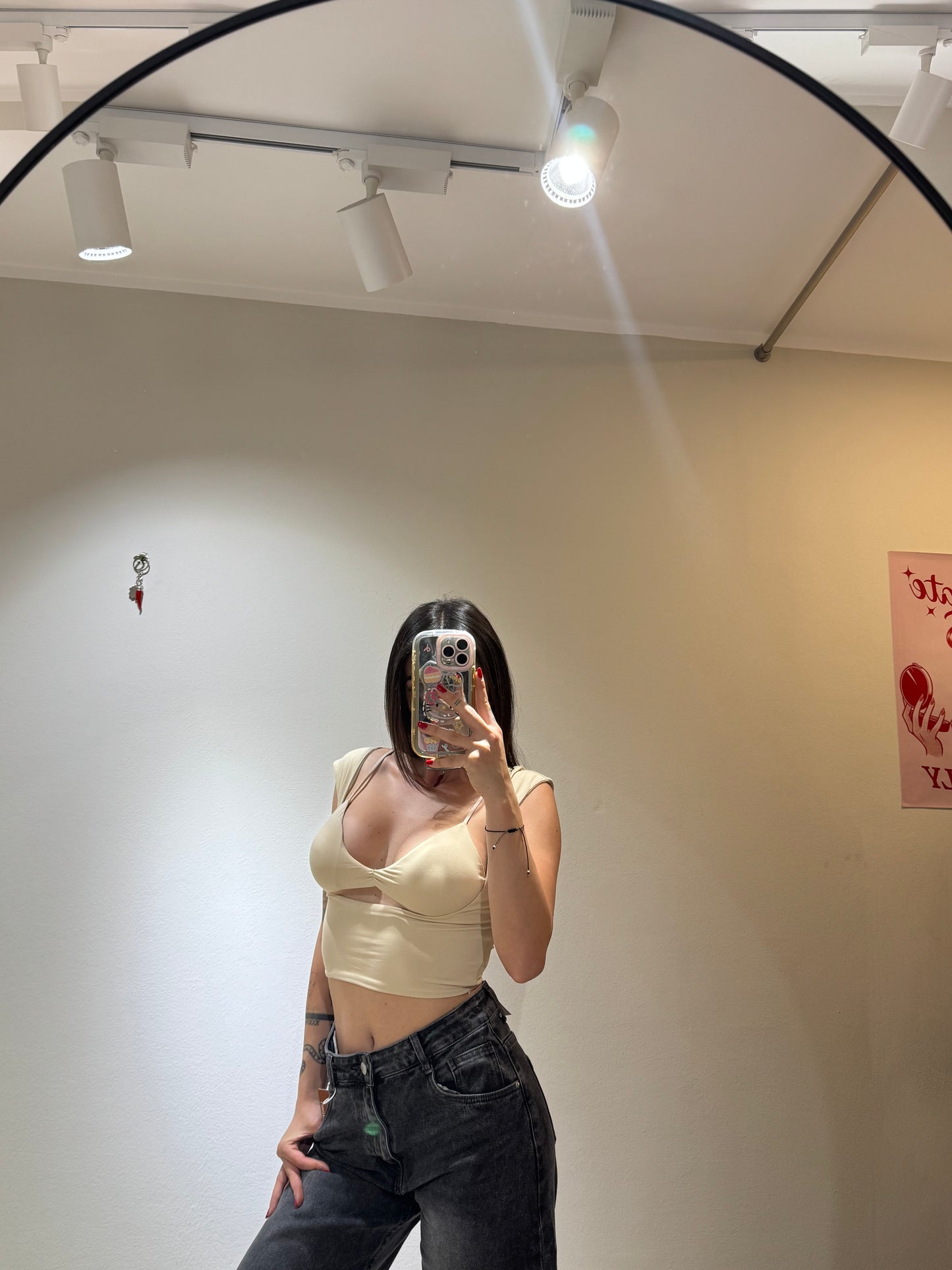 CROP TOP TRIANGLE