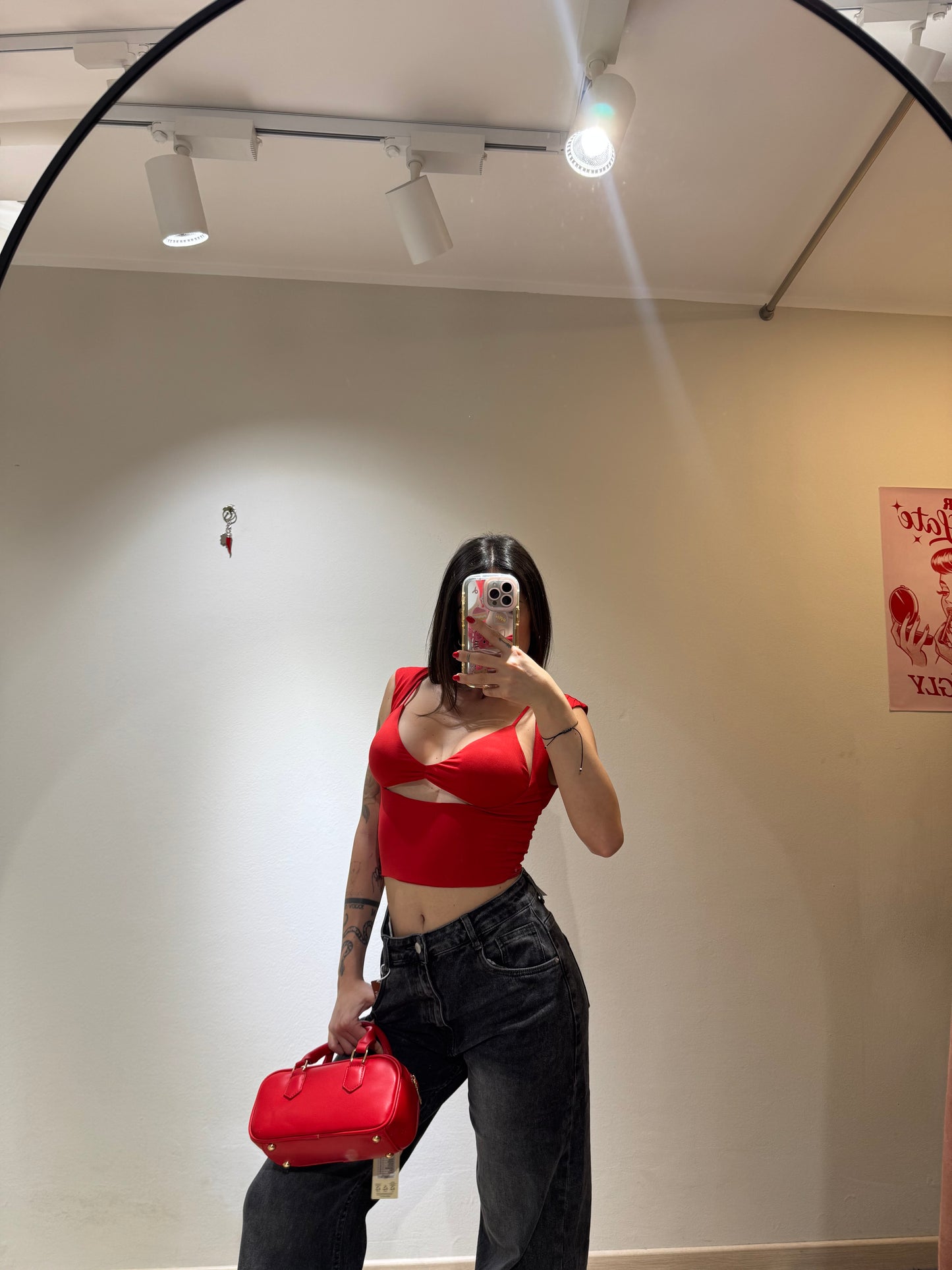 CROP TOP TRIANGLE