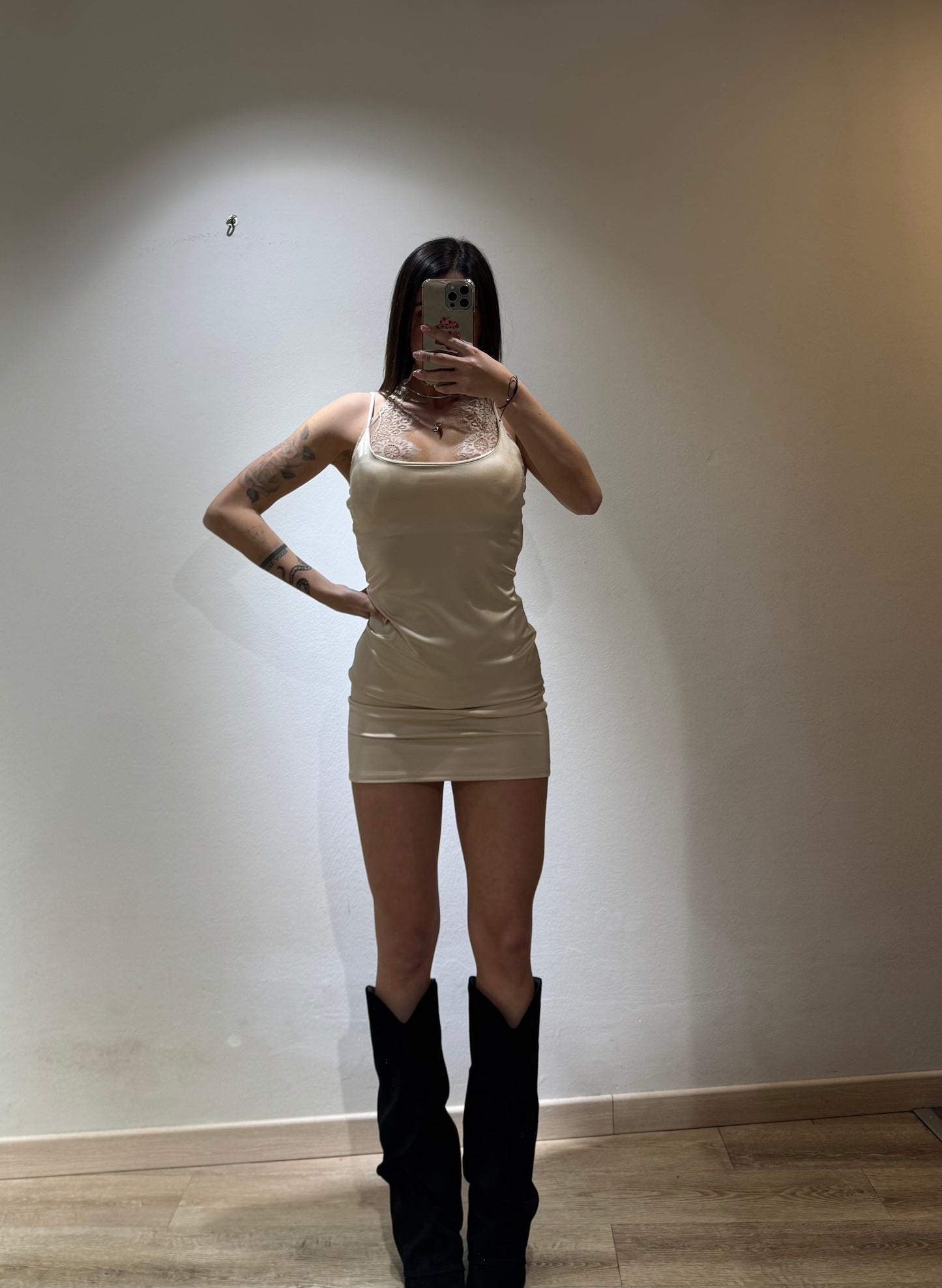 MINI DRESS ELEGANCE