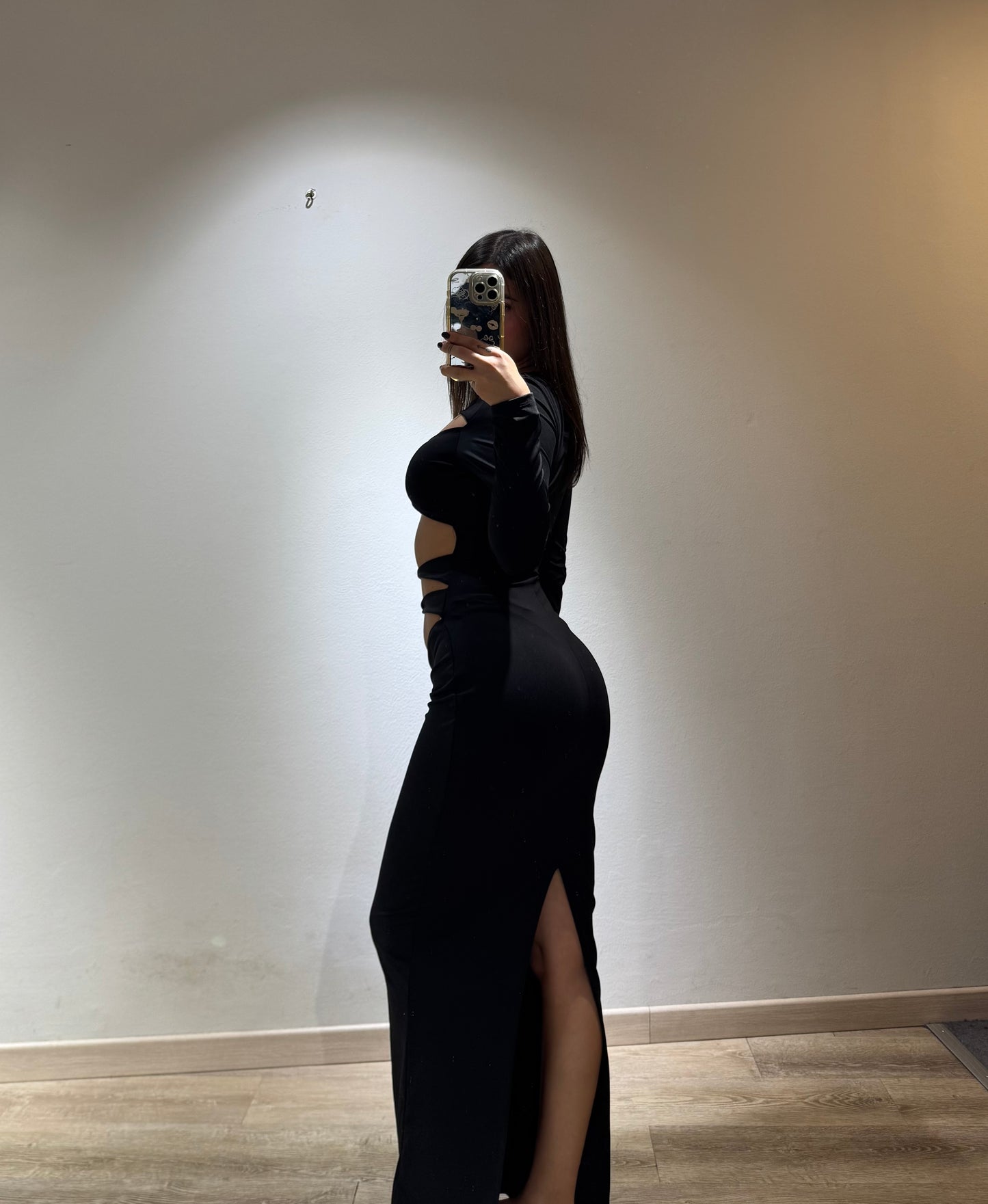 LONG DRESS CUT OUT