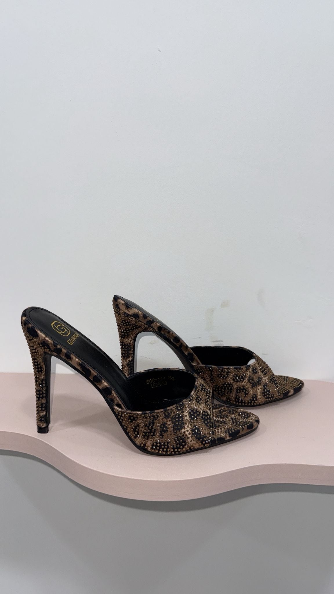 DÉCOLLETÉ LUXURY LEO