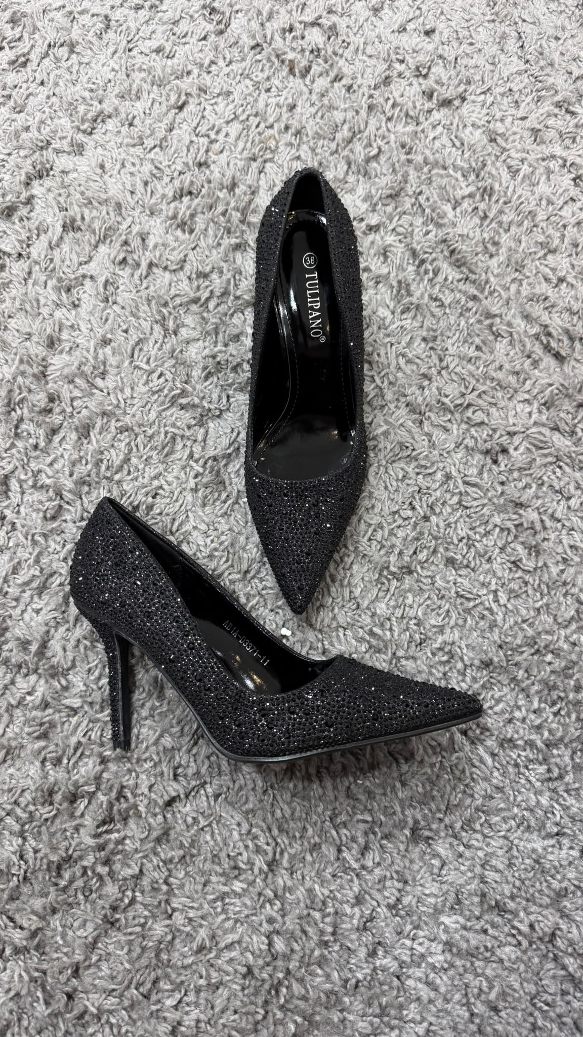 DÉCOLLETÉ LUXURY BLACK