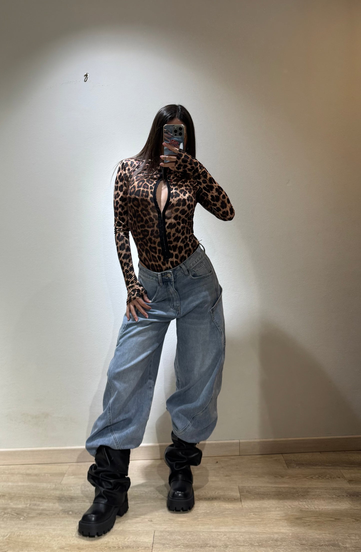 BODY JAPAN LEO