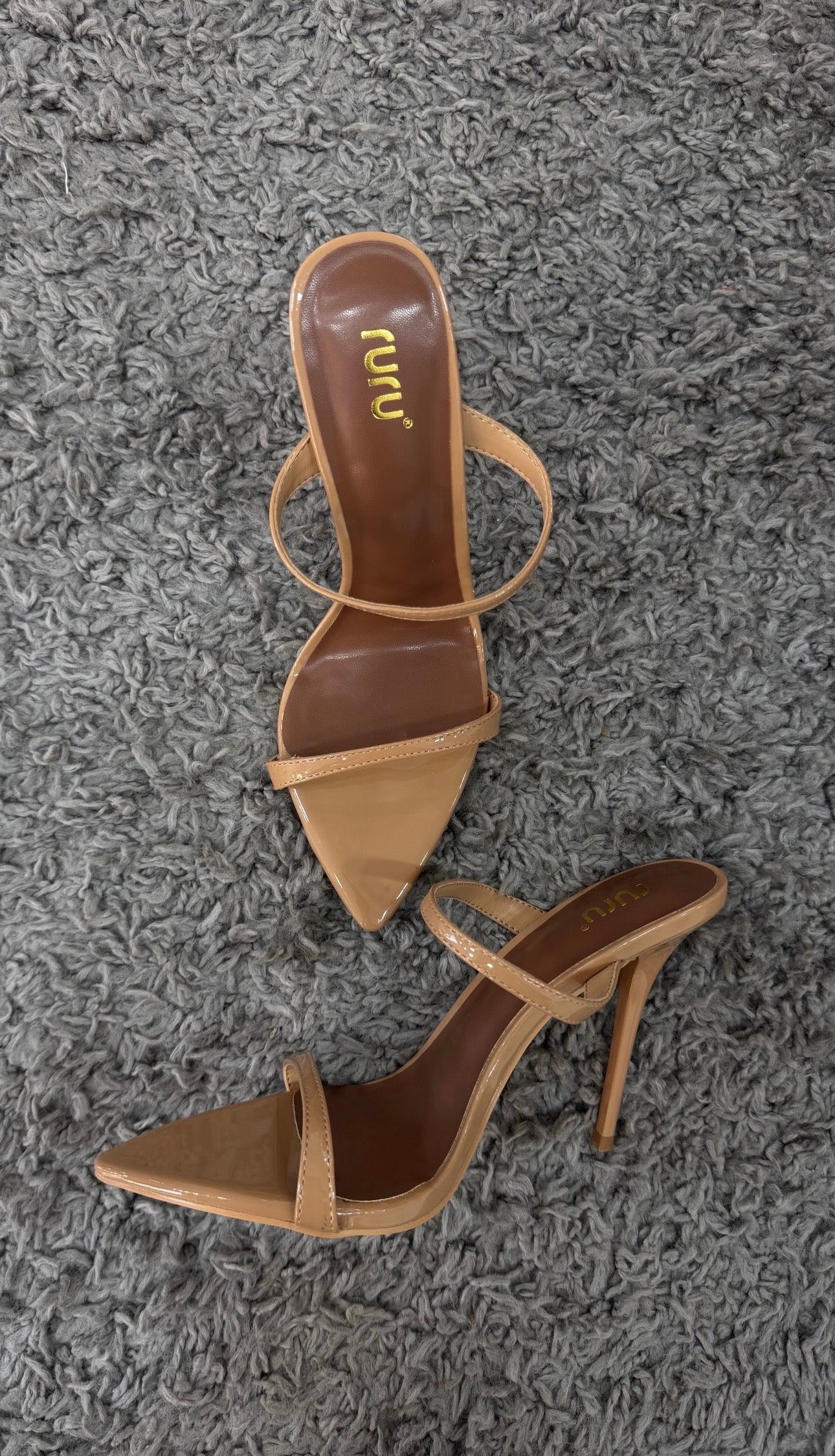 DÉCOLLETÉ VINYL LUXURY NUDE