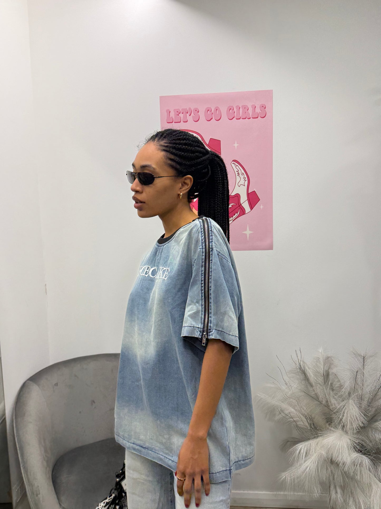 TEE OVER DENIM RICECAKE