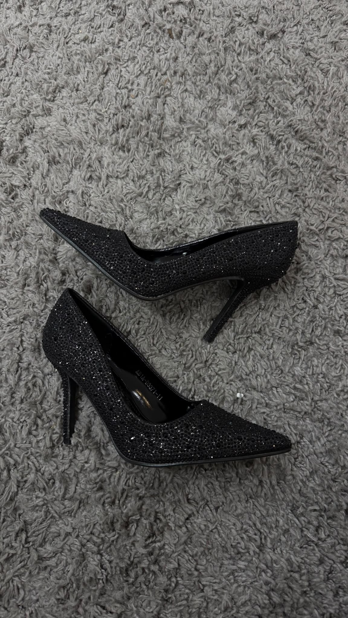 DÉCOLLETÉ LUXURY BLACK