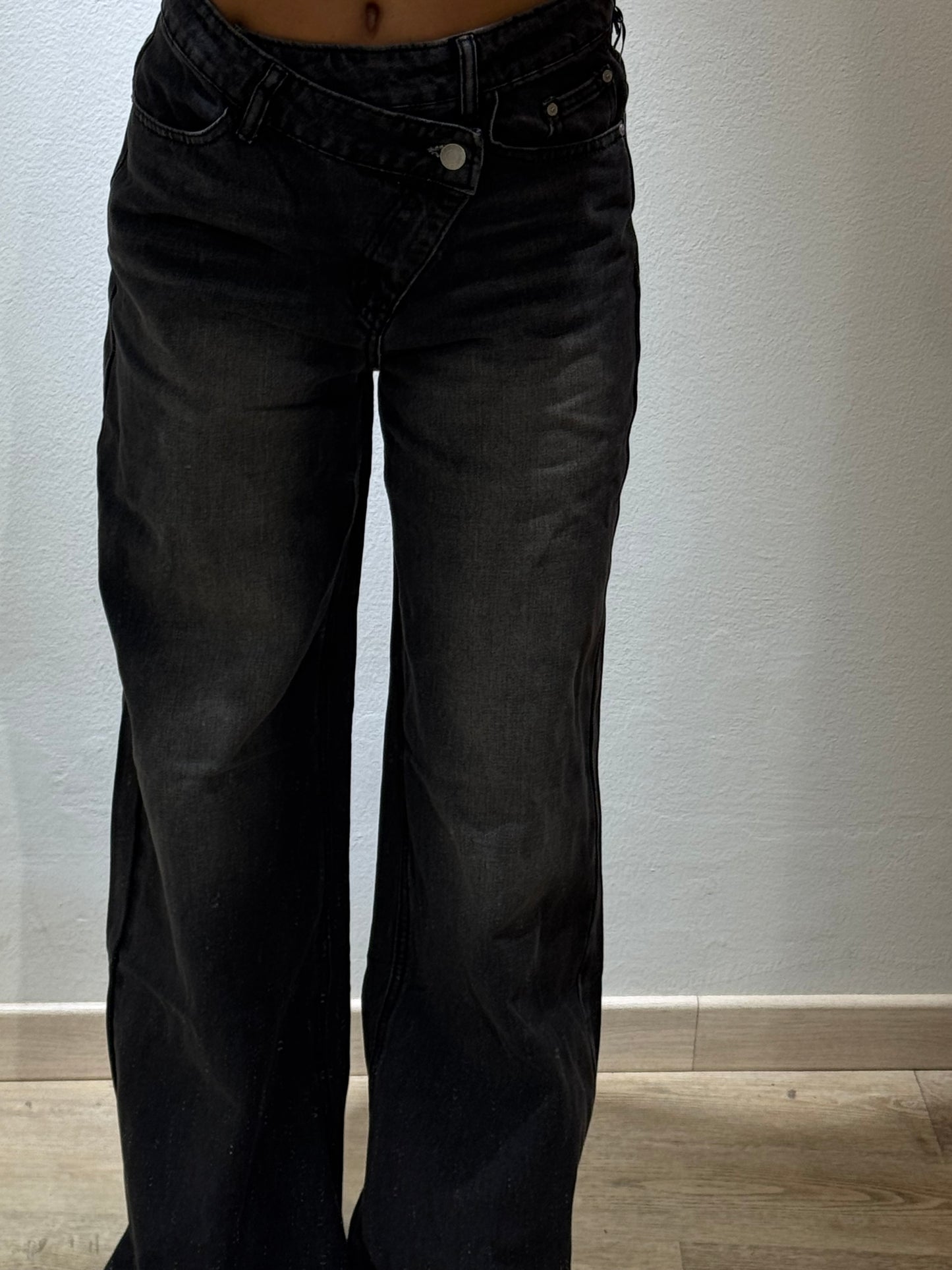 DENIM ASIMMETRICO GREY WIDE