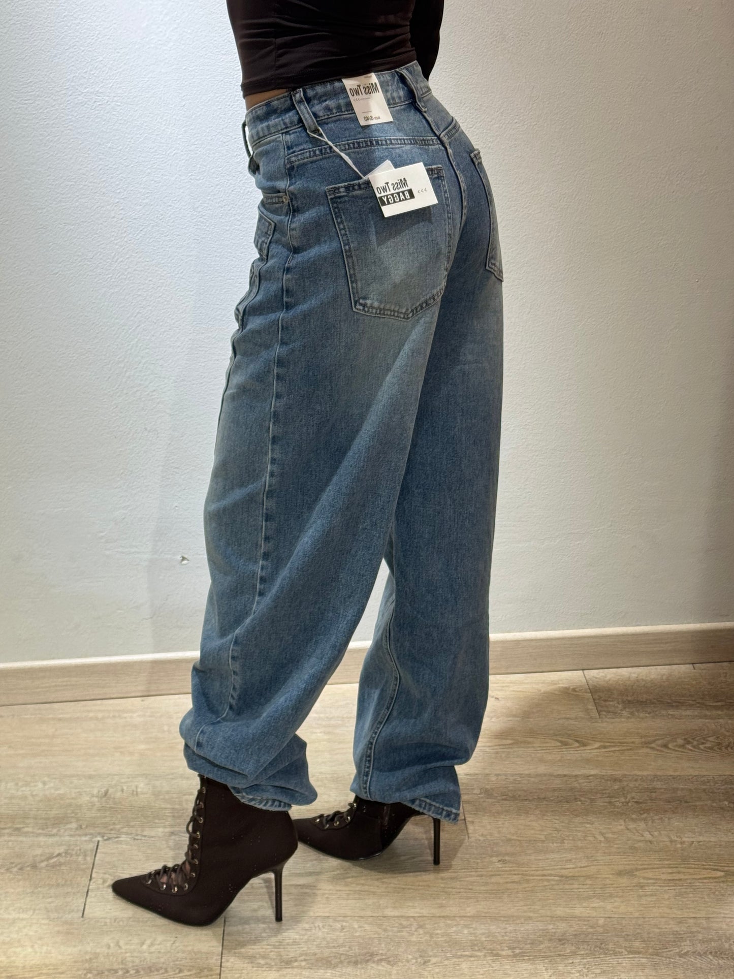 DENIM DOUBLE LIGHT WASH