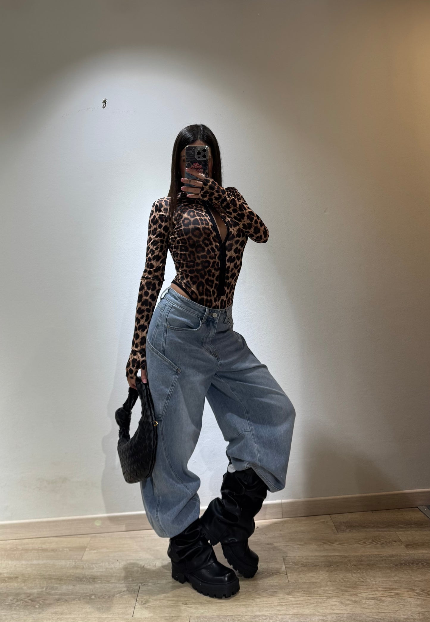 BODY JAPAN LEO