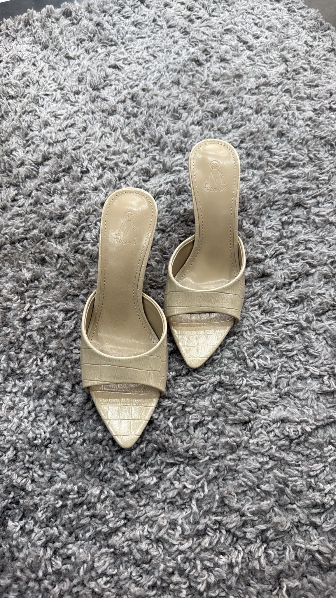MULES PITON BEIGE
