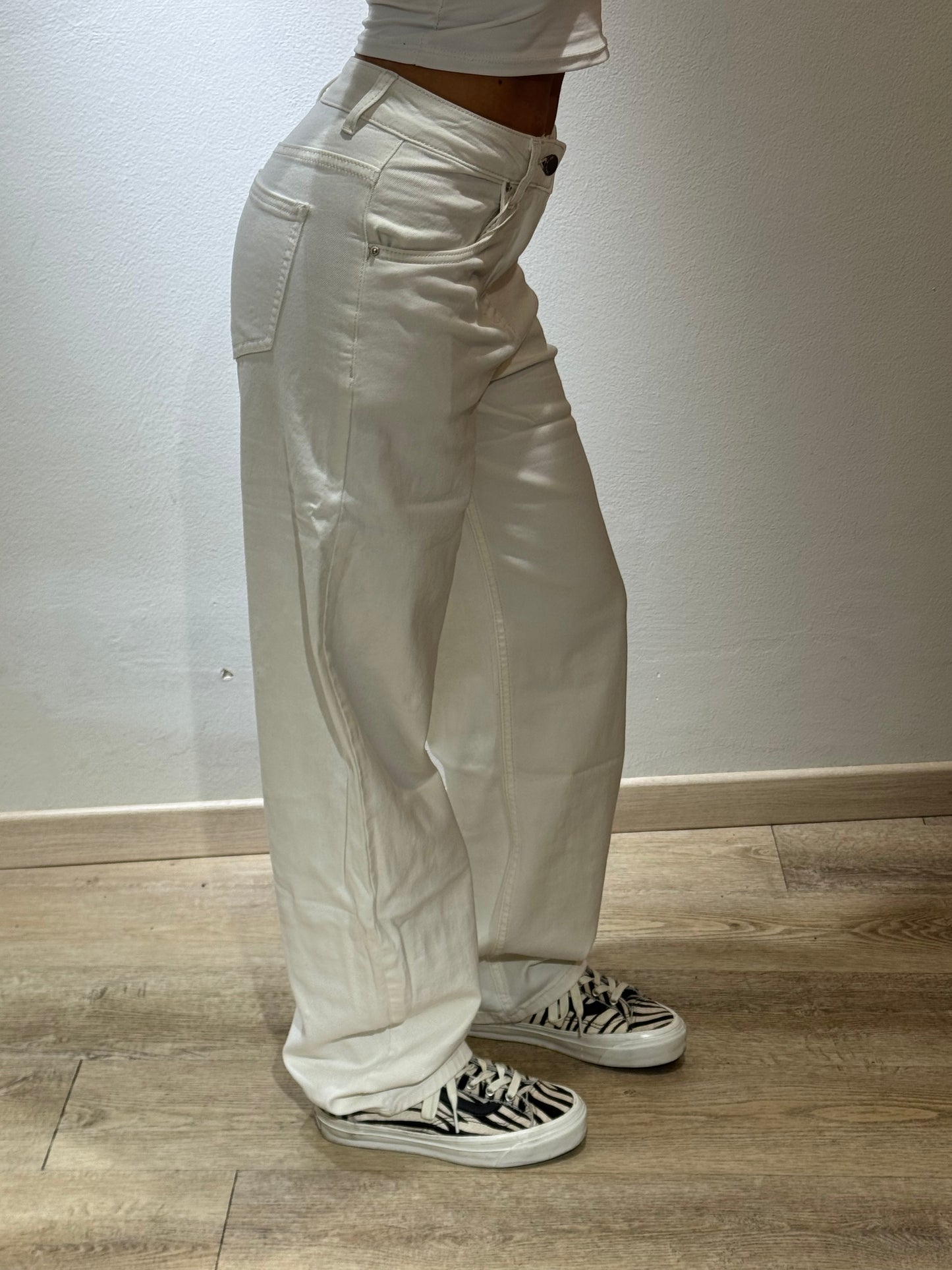 DENIM BALOON BURRO