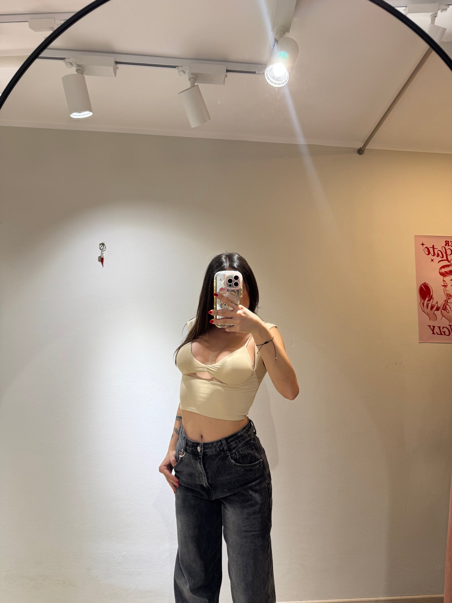 CROP TOP TRIANGLE