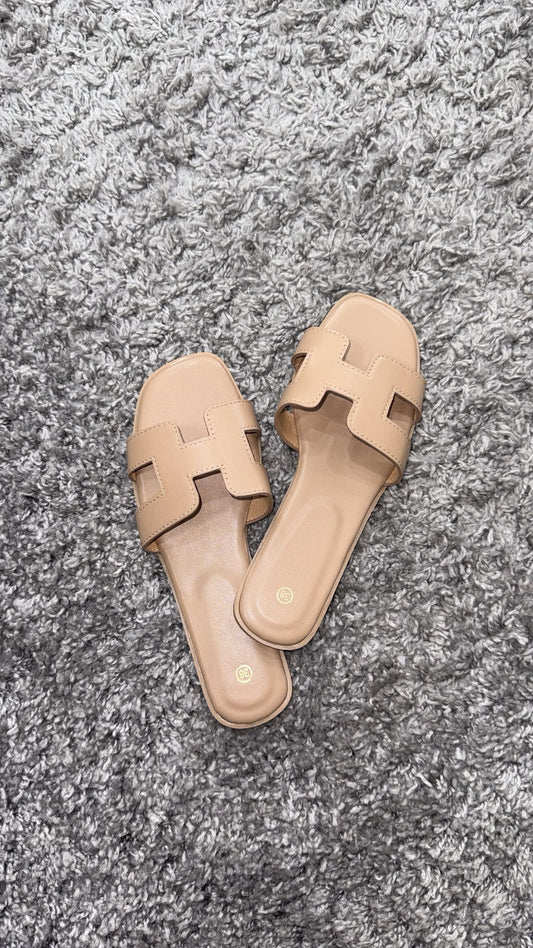 SLIP ON MUST HAVE BEIGE