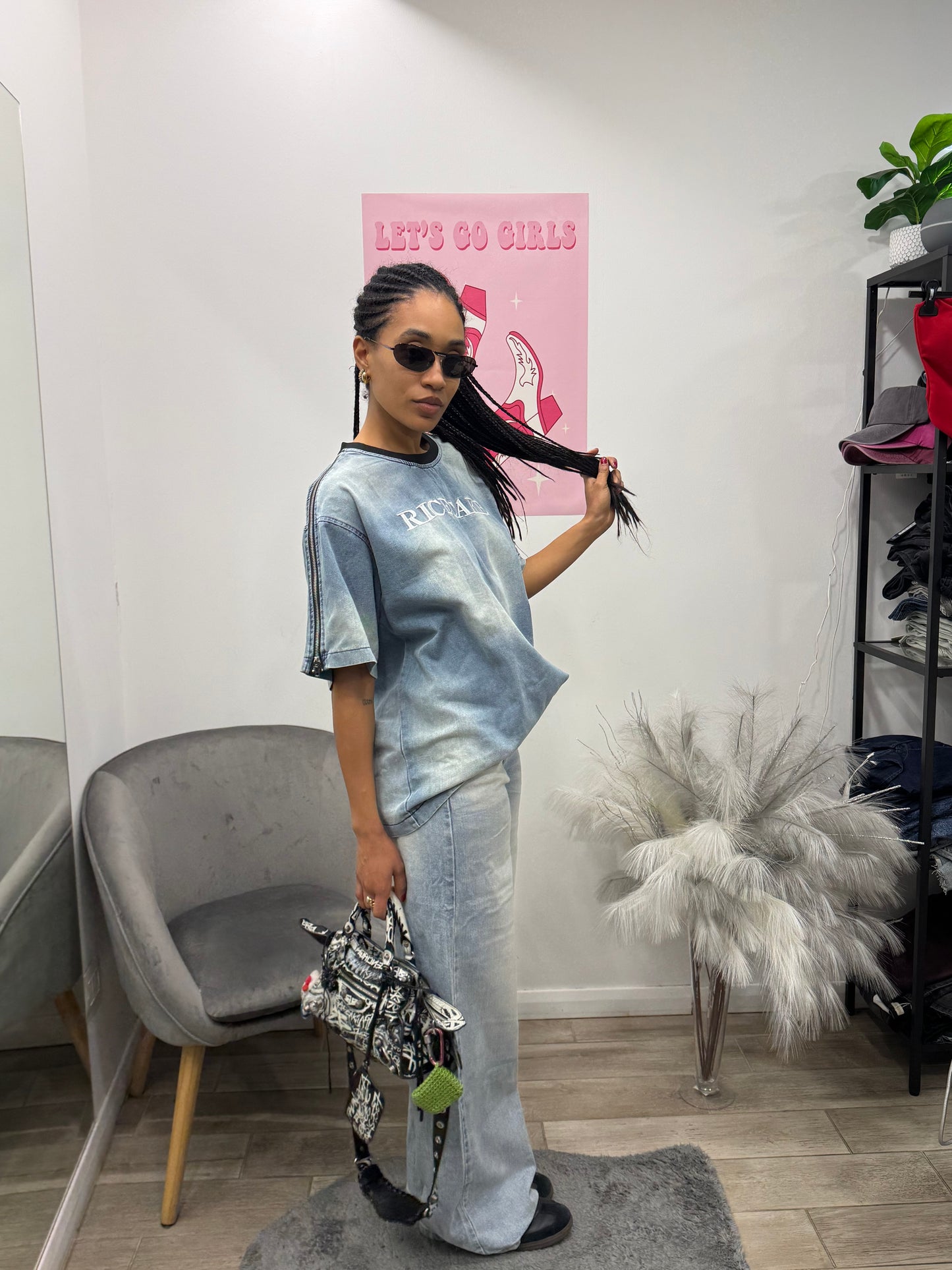 TEE OVER DENIM RICECAKE