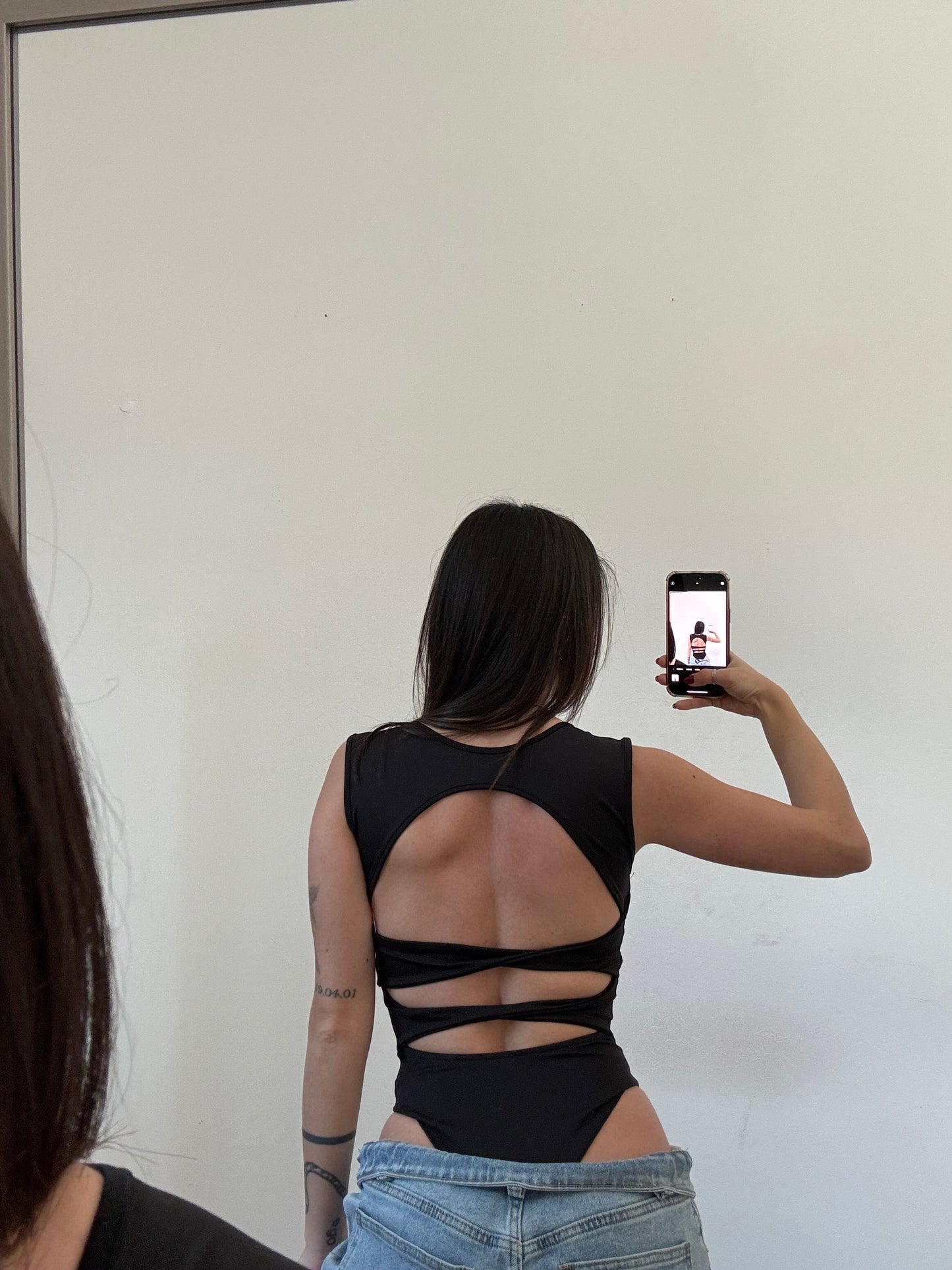 BODY CUT OUT