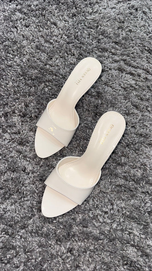 MULES VYNIL PANNA