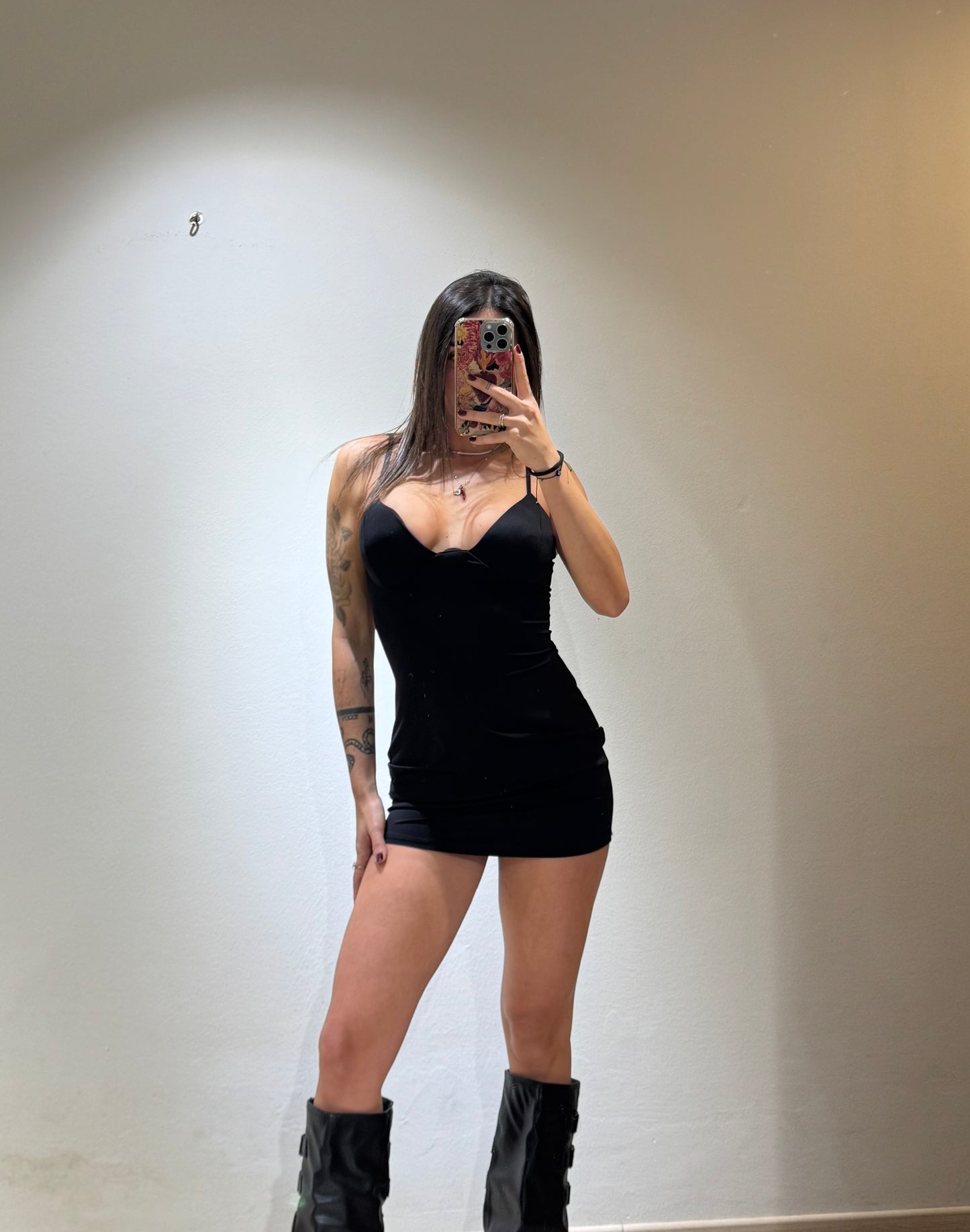 MINI DRESS MODELLANTE