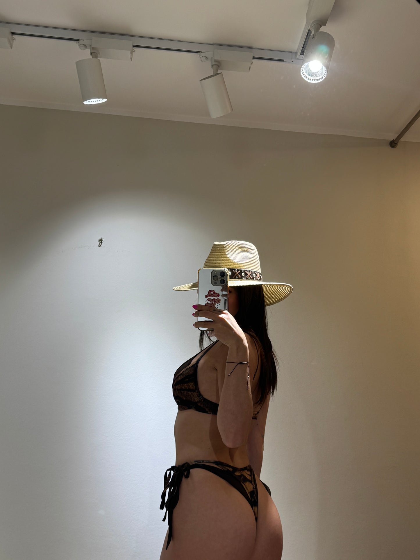 BIKINI SAFARI