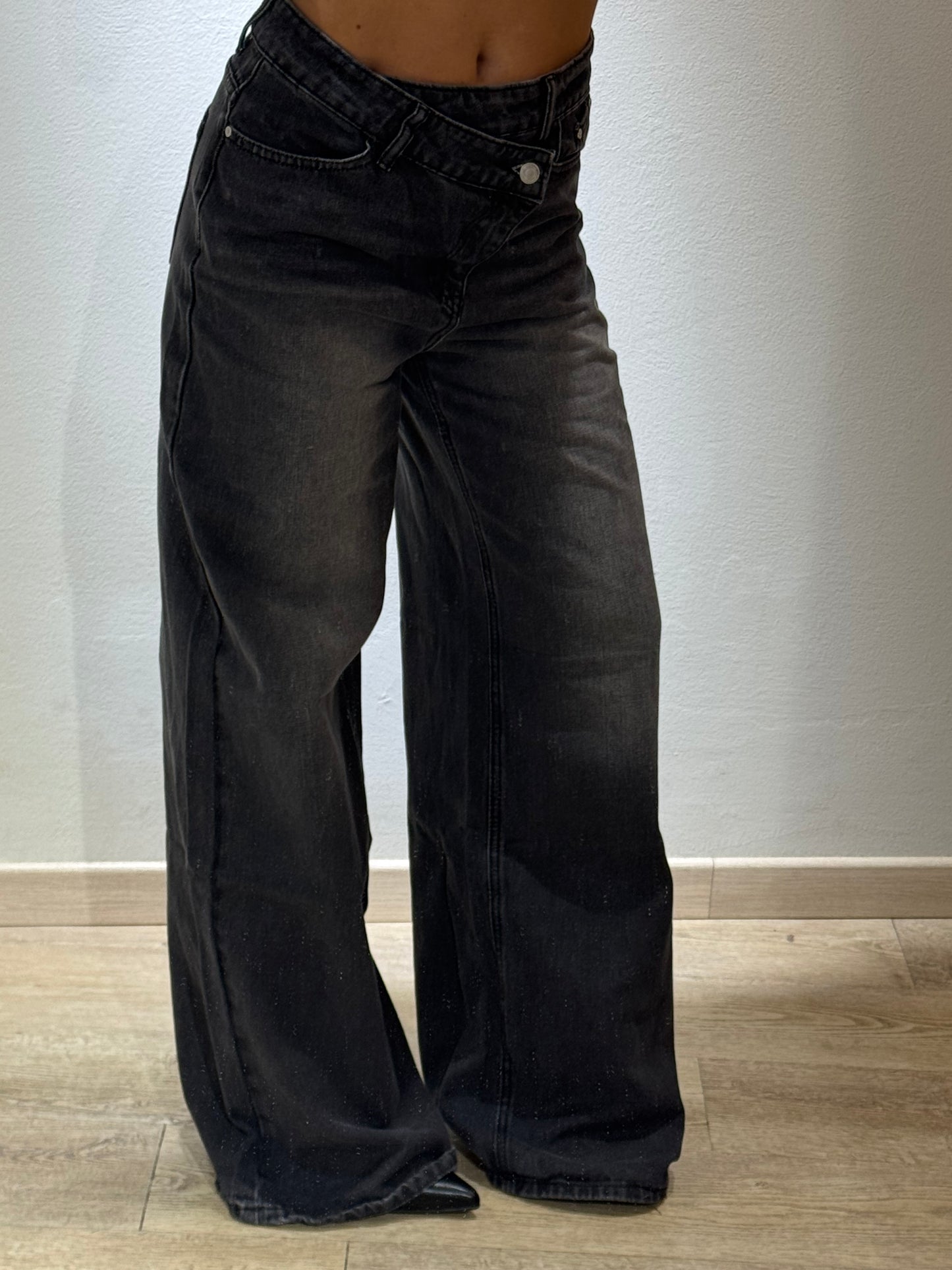 DENIM ASIMMETRICO GREY WIDE