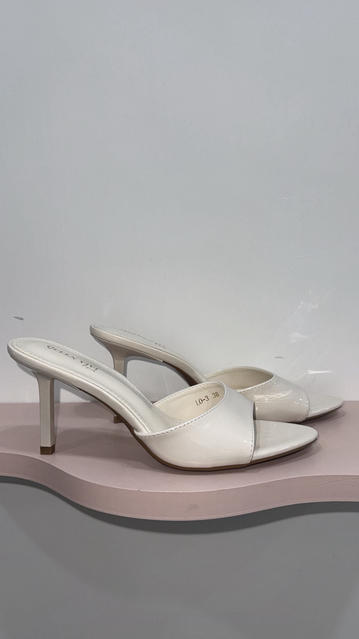 MULES VYNIL PANNA