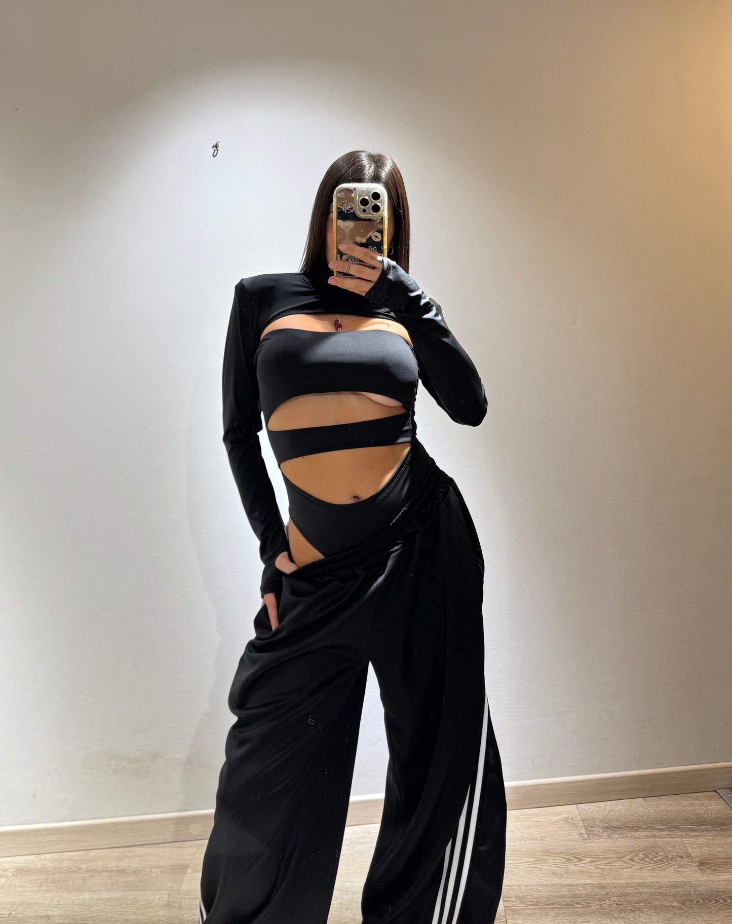 BODY CUT OUT