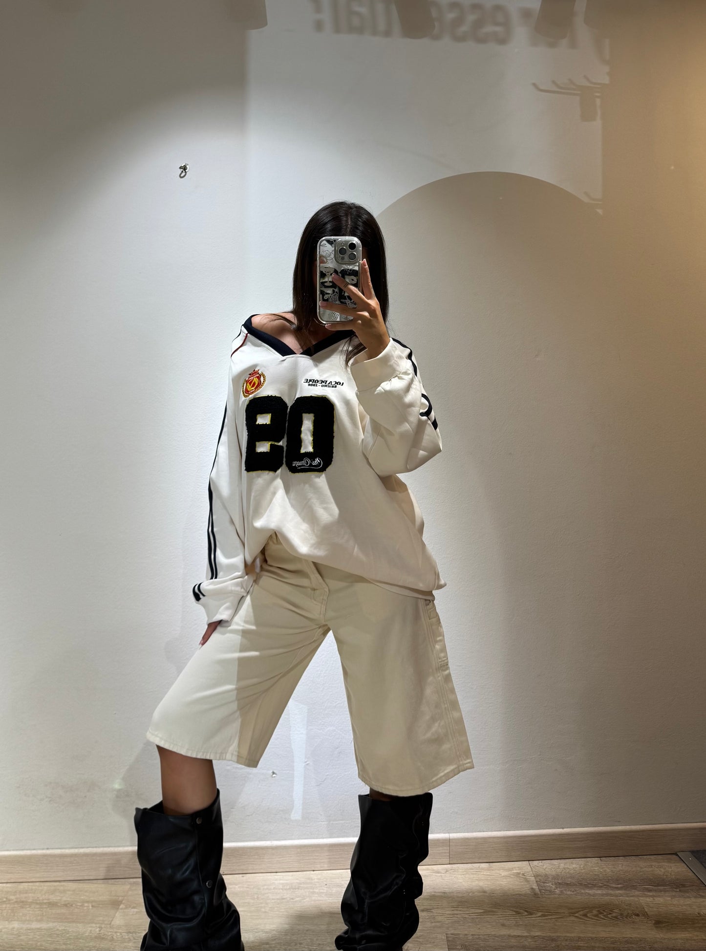 HOODIE 06