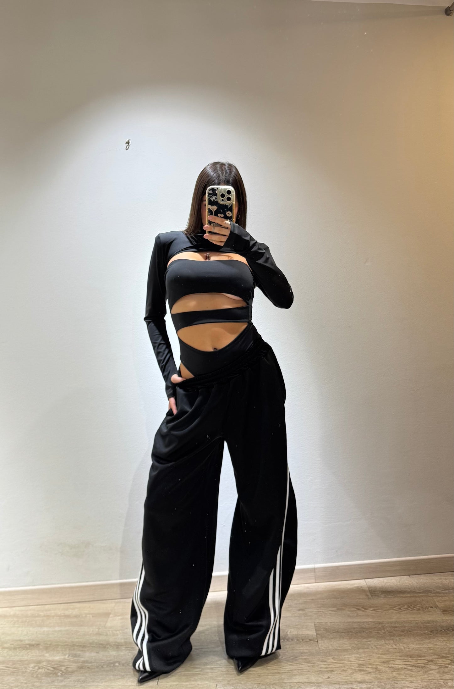 BODY CUT OUT