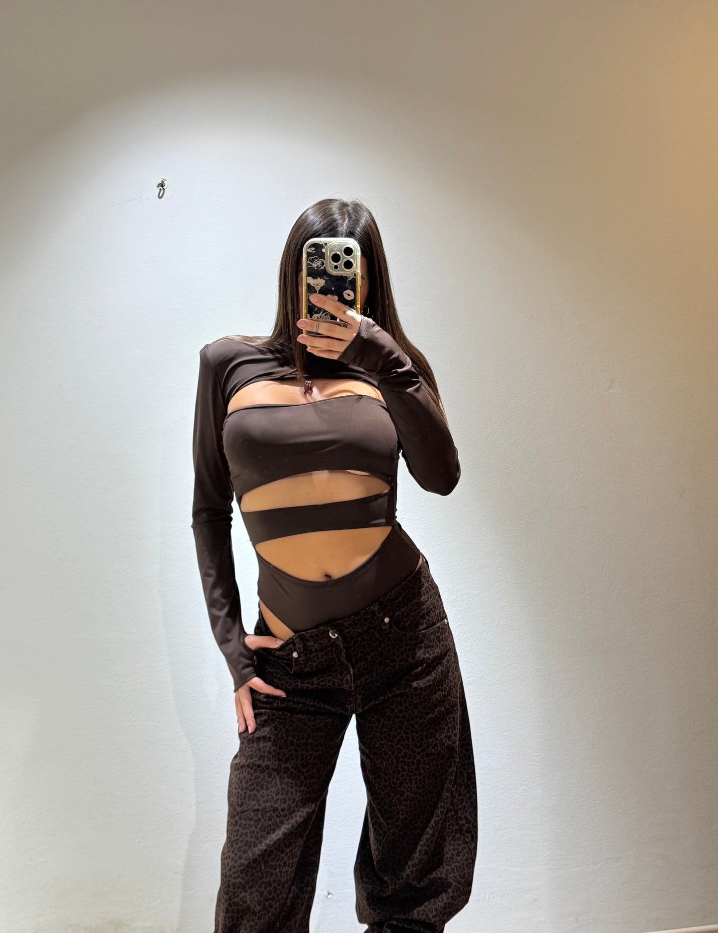 BODY CUT OUT