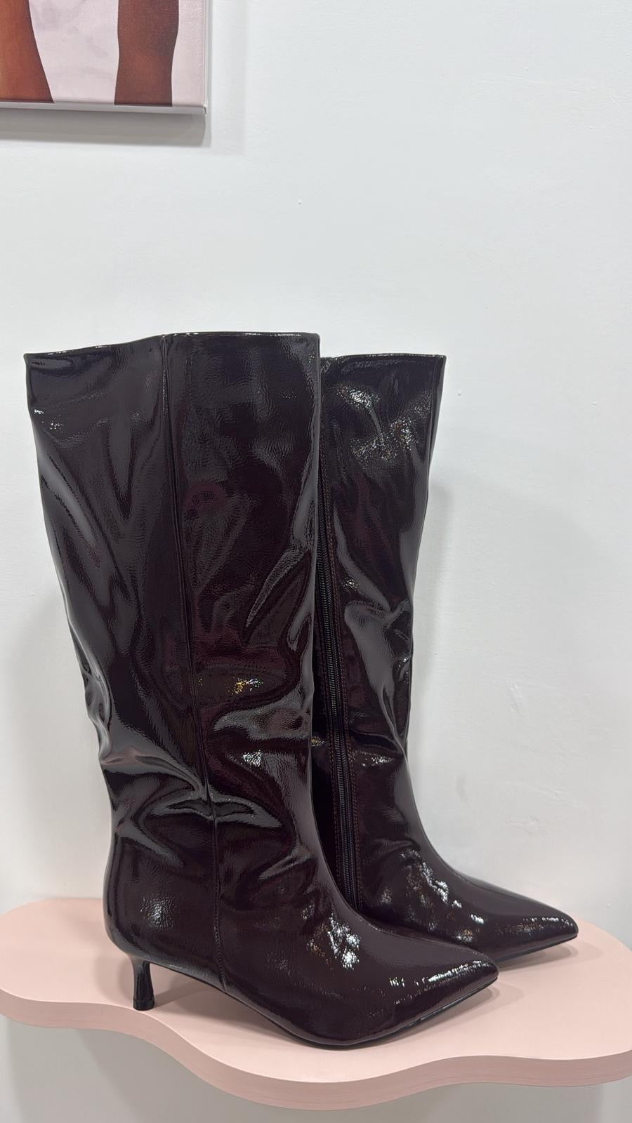 BOOTS VINILE CHOCO DARK