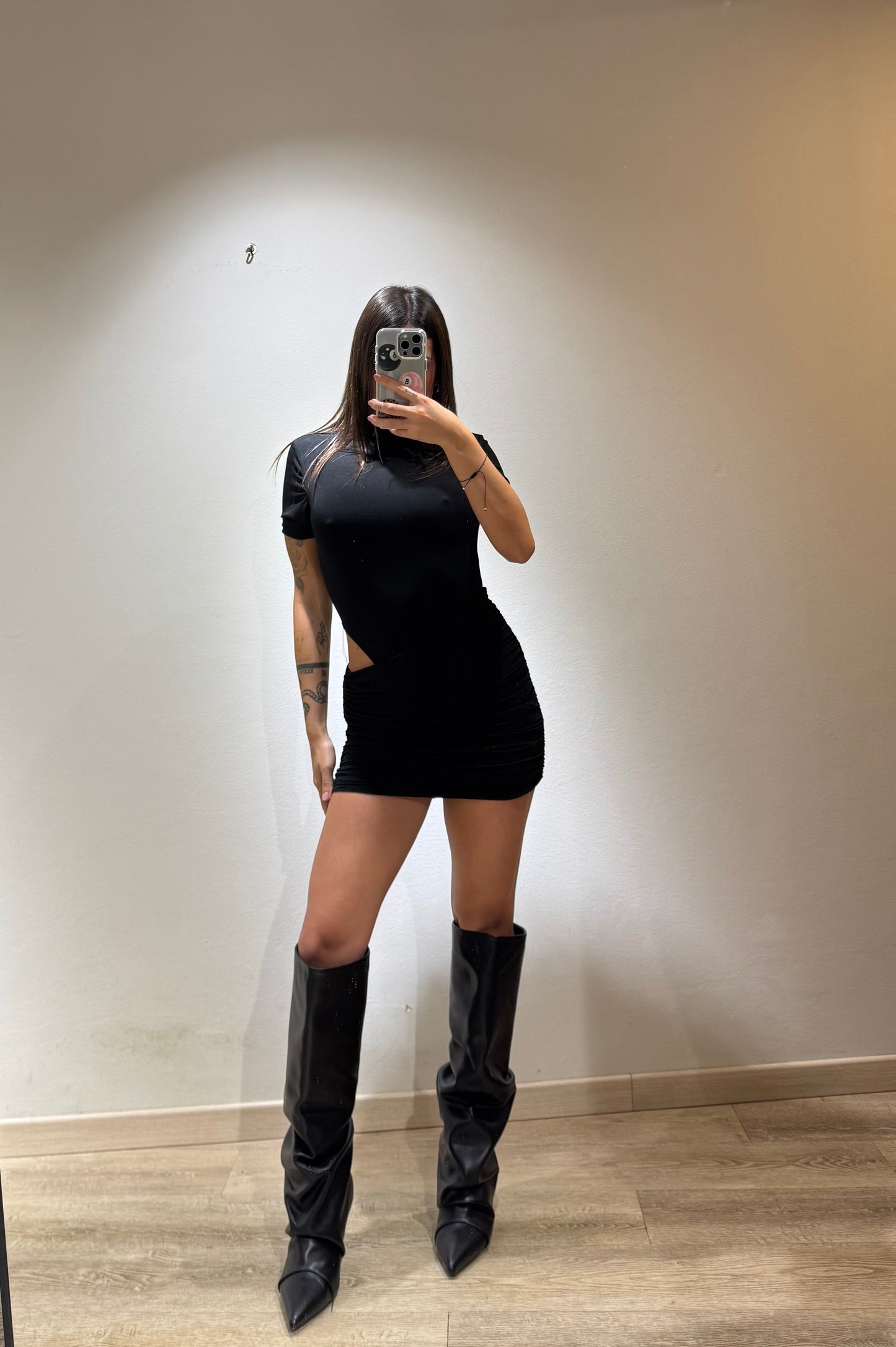 MINI DRESS NICOLE MANICA CORTA