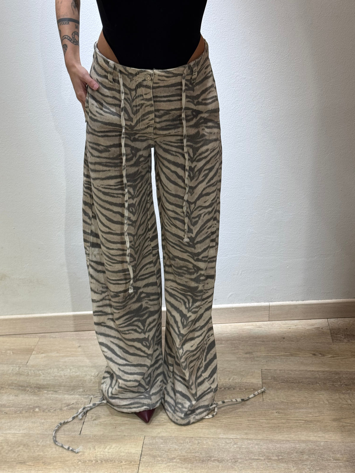 DENIM TIGER